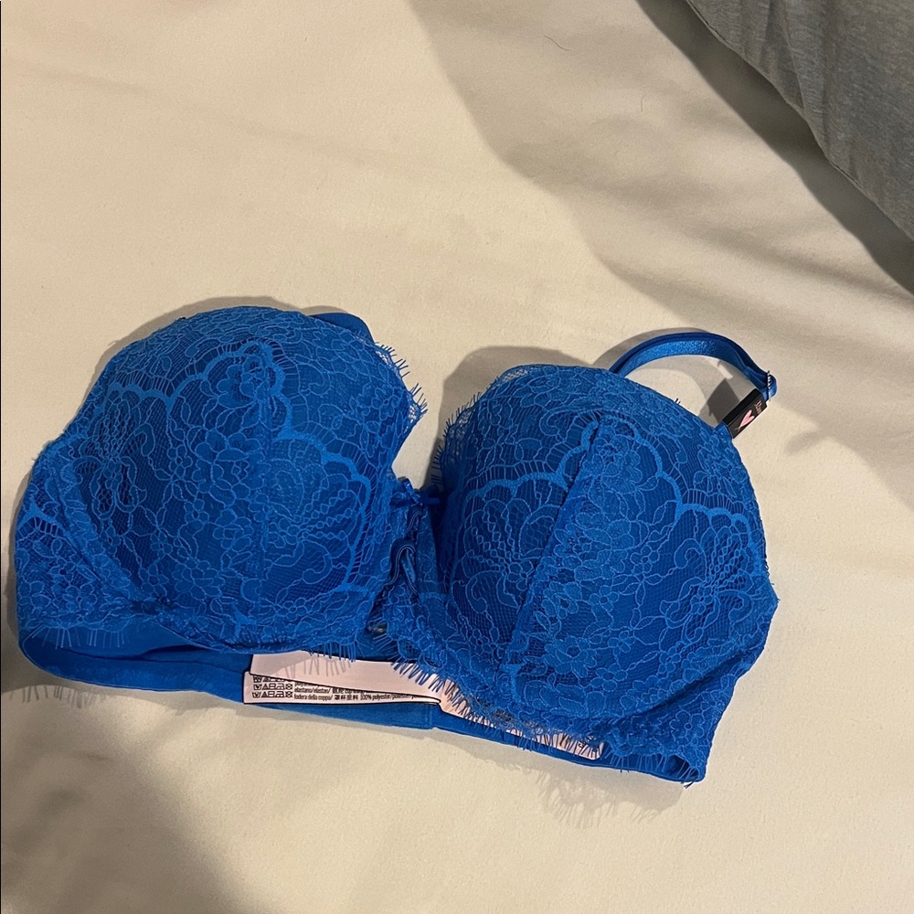 Victoria's Secret Vibrant Blue Lace Bra